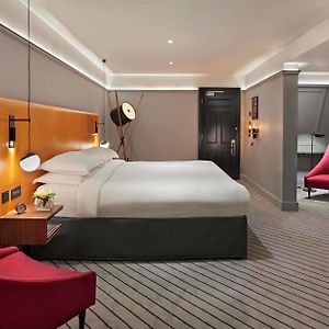 Andaz Suite